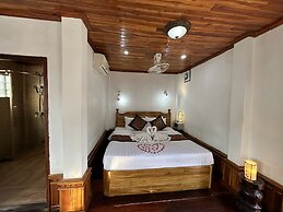 Villa Thida Mekong Riverside