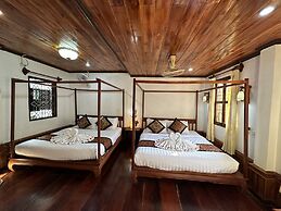 Villa Thida Mekong Riverside
