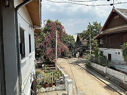 Villa Thida Mekong Riverside