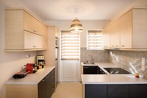 Marathon Luxury Suites - Schinias Beach