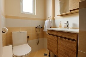 Marathon Luxury Suites - Schinias Beach