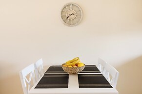 Marathon Luxury Suites - Schinias Beach