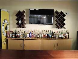 Fish Eagle Inn