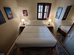 Yushili Hotel & Restaurant