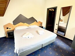 HOTEL REGINA DEL BOSCO