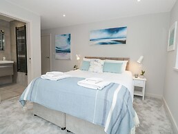 1 De Courcey House