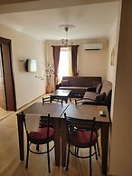 Oasis Apart Hotel