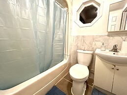 Housing Albert