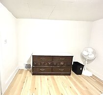 Housing Albert