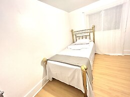 Housing Albert