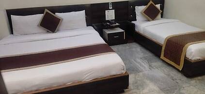 Hotel Raj Villas