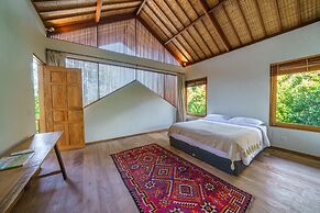 Villa Kauh - Luxury Tropical 5BR Villa