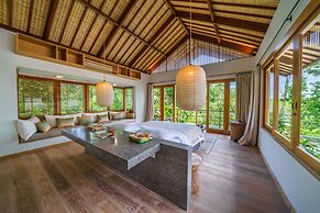 Villa Kauh - Luxury Tropical 5BR Villa
