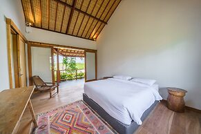Villa Kauh - Luxury Tropical 5BR Villa
