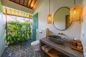 Villa Kauh - Luxury Tropical 5BR Villa