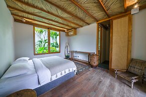 Villa Kauh - Luxury Tropical 5BR Villa