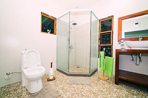 Denika's Suites