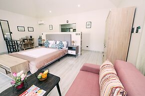 Denika's Suites
