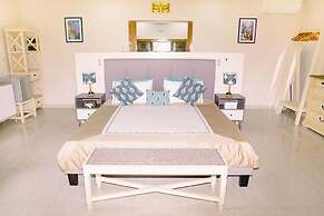 Denika's Suites