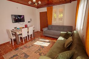 Lumos Homes