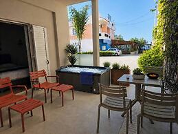 Elena SeaFront Luxury Apartments
