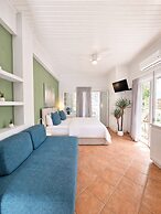 Elena SeaFront Luxury Apartments