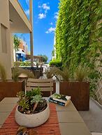 Elena SeaFront Luxury Apartments