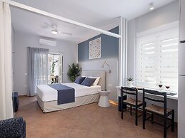 Elena SeaFront Luxury Apartments