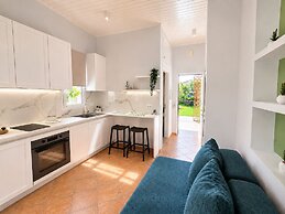 Elena SeaFront Luxury Apartments
