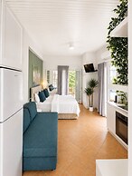 Elena SeaFront Luxury Apartments
