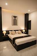 Riverside Boutique Hotel