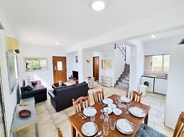 Sunnyside Pool Villa