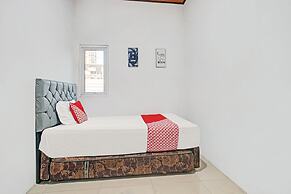 OYO 90399 Box House