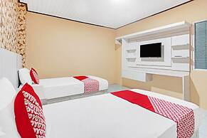 OYO 90399 Box House
