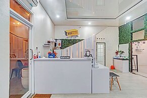OYO 90399 Box House