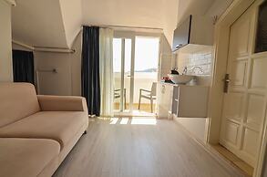Berry Bella Hotel