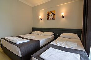 Berry Bella Hotel