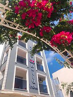 Berry Bella Hotel