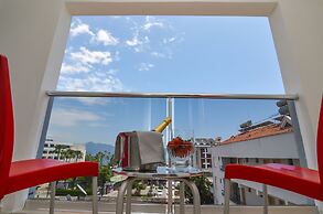 Berry Bella Hotel