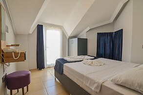 Berry Bella Hotel