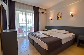 Berry Bella Hotel