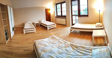 Hostel Villa Krasnowolska Self Check-In
