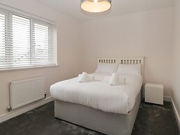 2 White Rock Court