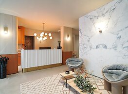LIV Mackenzie Beach Suites