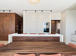 LIV Mackenzie Beach Suites
