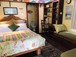 Coral Cove Inn
