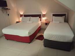 Emampingeni Lodge
