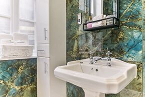 Avari Apartments - Hatton Collection