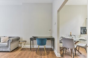 Avari Apartments - Hatton Collection