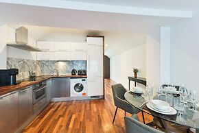 Avari Apartments - Hatton Collection